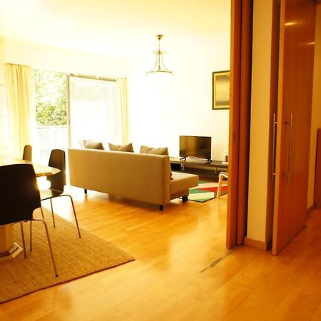 Modern Apartment Near The Bridge リスボン エクステリア 写真
