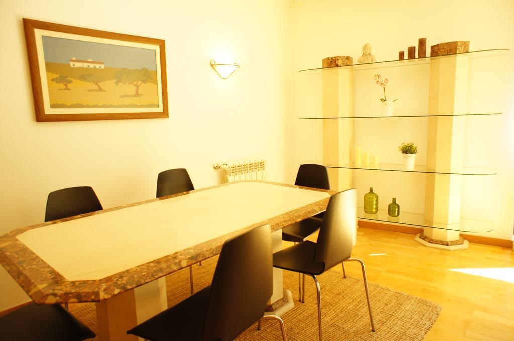 Modern Apartment Near The Bridge リスボン エクステリア 写真