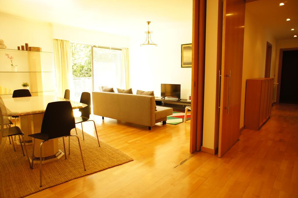 Modern Apartment Near The Bridge リスボン エクステリア 写真