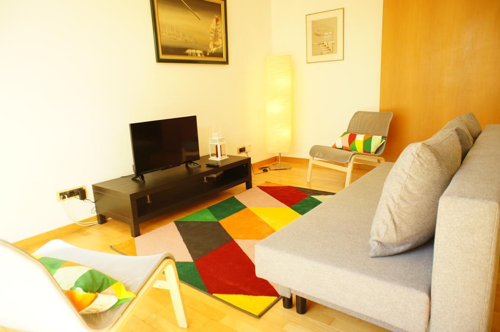 Modern Apartment Near The Bridge リスボン エクステリア 写真